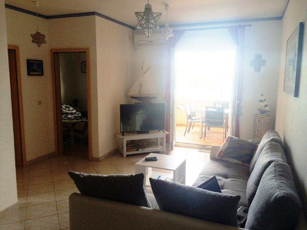 Beach Home Noemie Vir Exterior photo